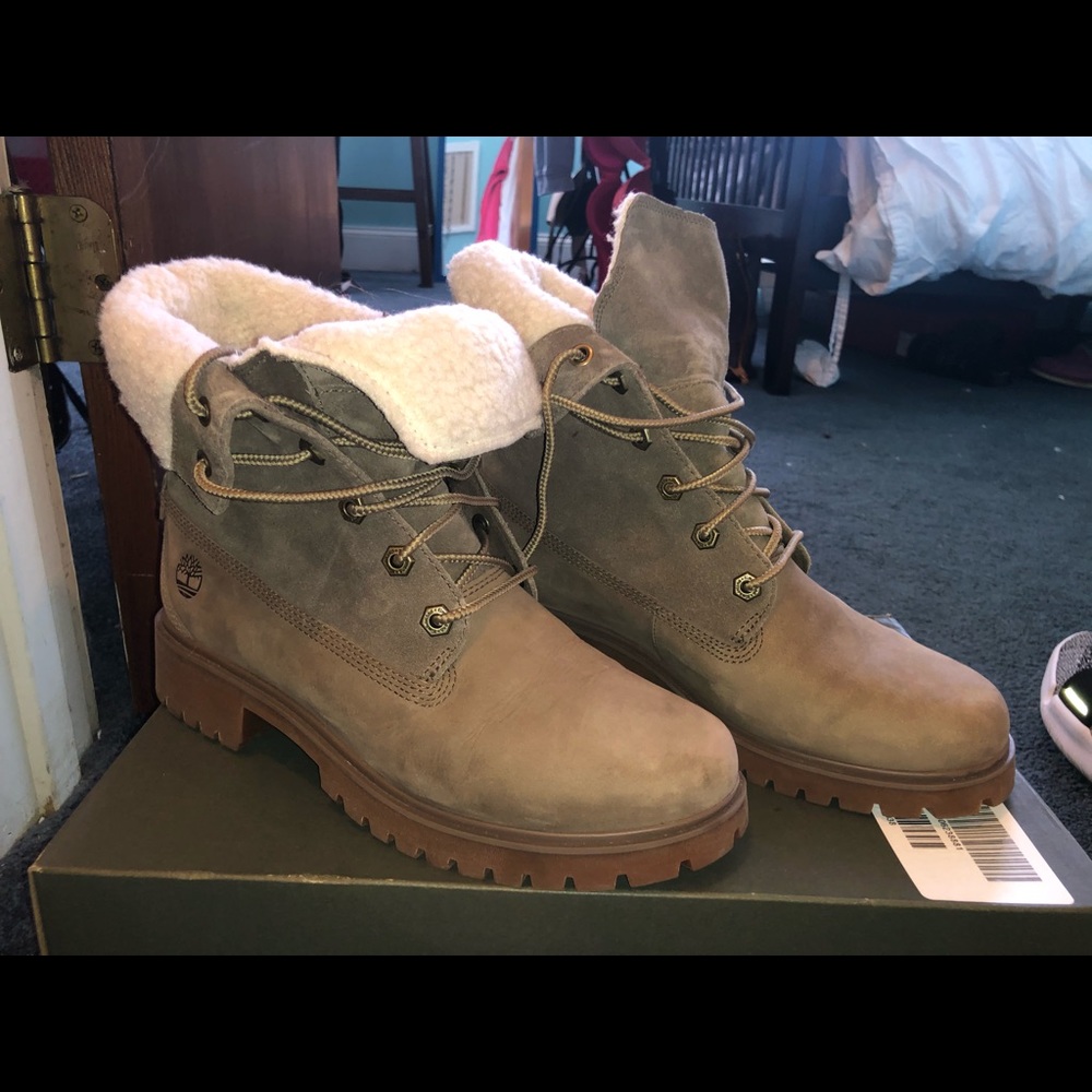 Women’s Timberland Boots Size 7
